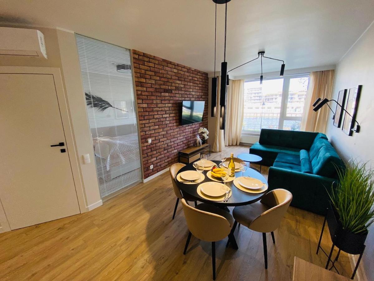 Apartamenty S&S Chlebova Gdansk Z Widokiem Na Rzeke Motlawe, Stare Miasto Exteriör bild