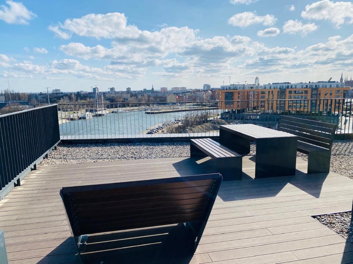 Apartamenty S&S Chlebova Gdansk Z Widokiem Na Rzeke Motlawe, Stare Miasto Exteriör bild