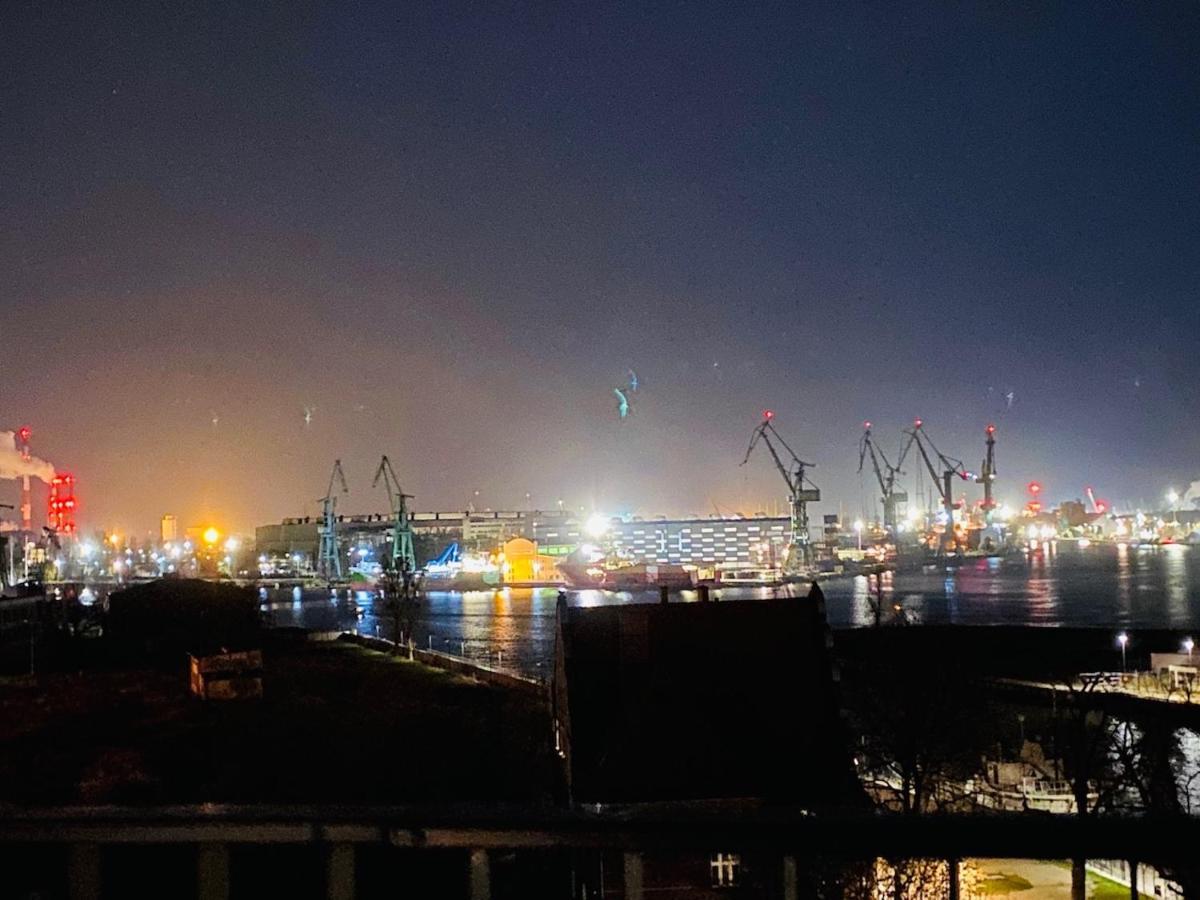 Apartamenty S&S Chlebova Gdansk Z Widokiem Na Rzeke Motlawe, Stare Miasto Exteriör bild